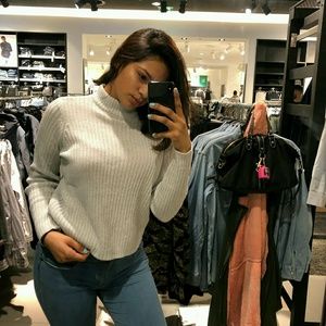 Meet your Posher, Naomi